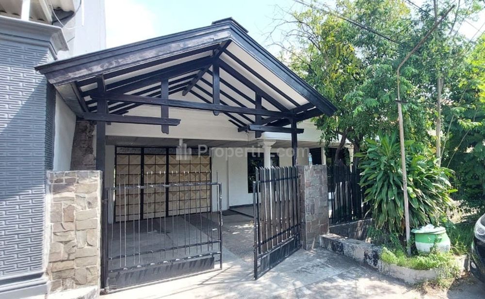 Sewa Rumah Murah di Jalan Gayungsari Barat Kota Surabaya