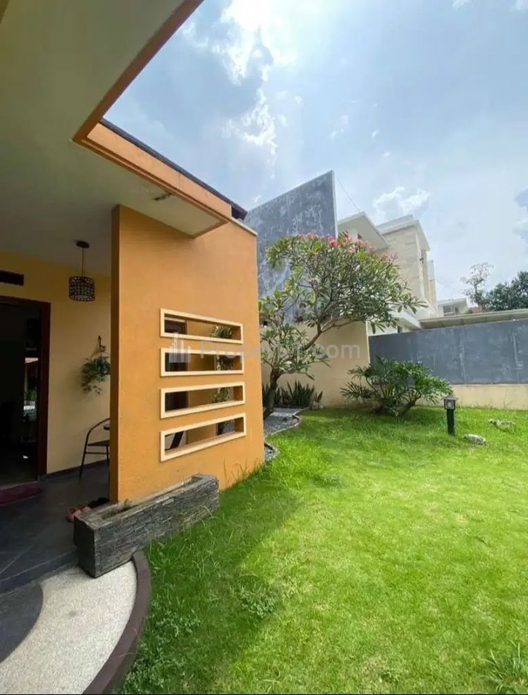 Jual Rumah di Komplek Permata Jingga Kota Malang Siap Dihuni