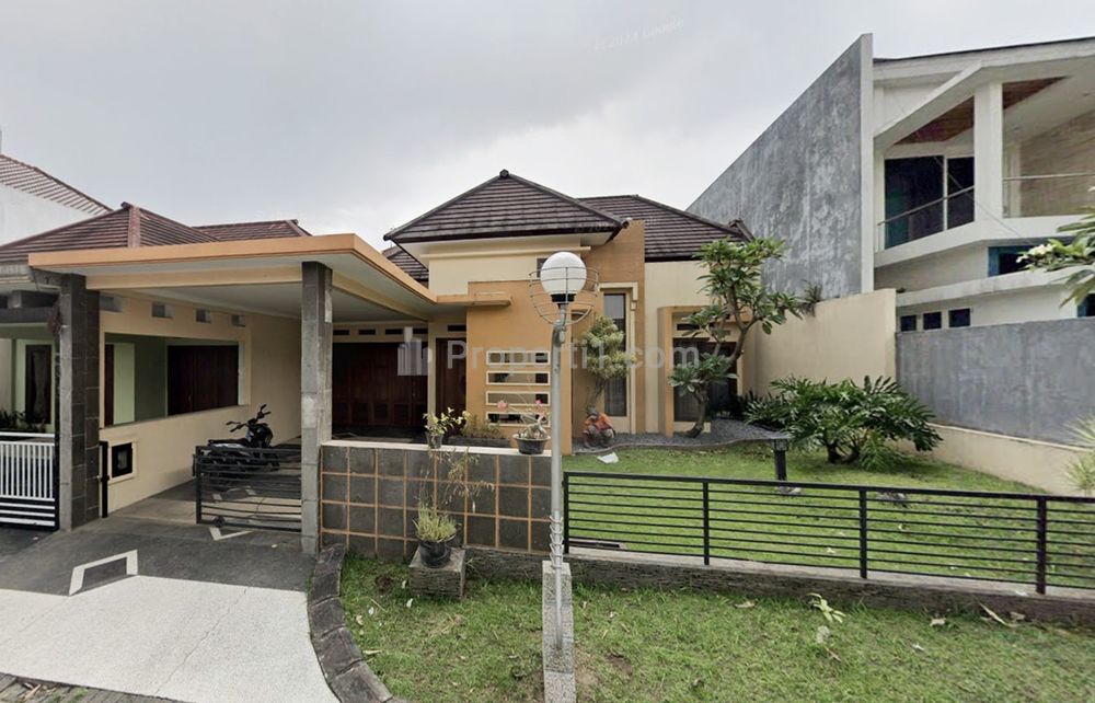 Jual Rumah di Komplek Permata Jingga Kota Malang Siap Dihuni