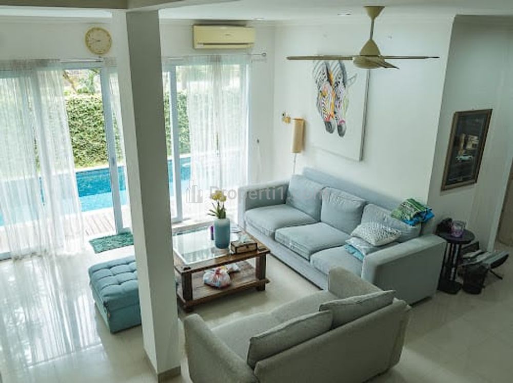 Dijual Rumah di Area Perumahan Depok Maharaja Ada Swimming Pool