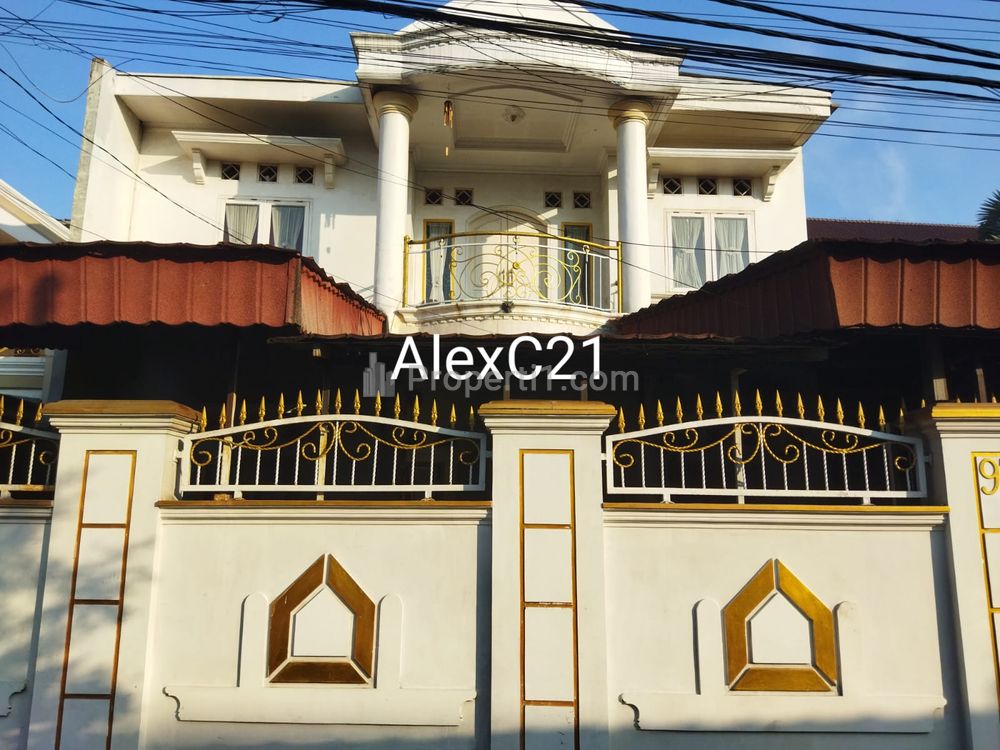 Dijual Rumah Mewah di Kalisari, Pasar Rebo, Jakarta Timur