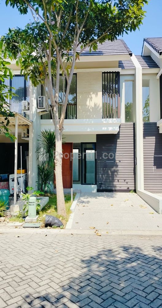 Rumah Disewakan di Northwest Lake Citraland Surabaya Barat Minimalis Siap Huni