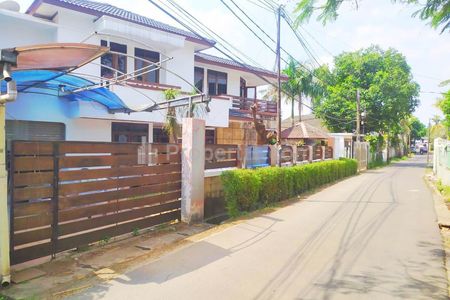 Rumah Dijual Lokasi Strategis Dekat Mall Cinere Depok - Luas Tanah 399 m2