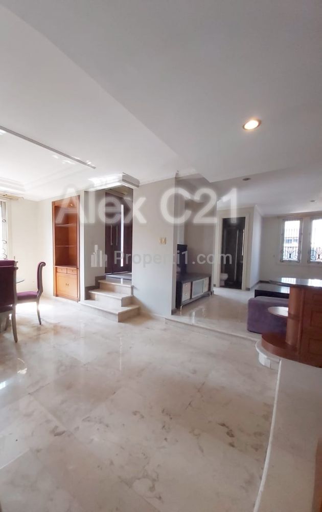 Dijual Rumah Cantik 2 Lantai di Cipete, Cilandak Barat, Cilandak, Jakarta Selatan