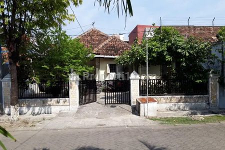 Jual Rumah Lama Masih Bagus di Daerah Darmo Surabaya