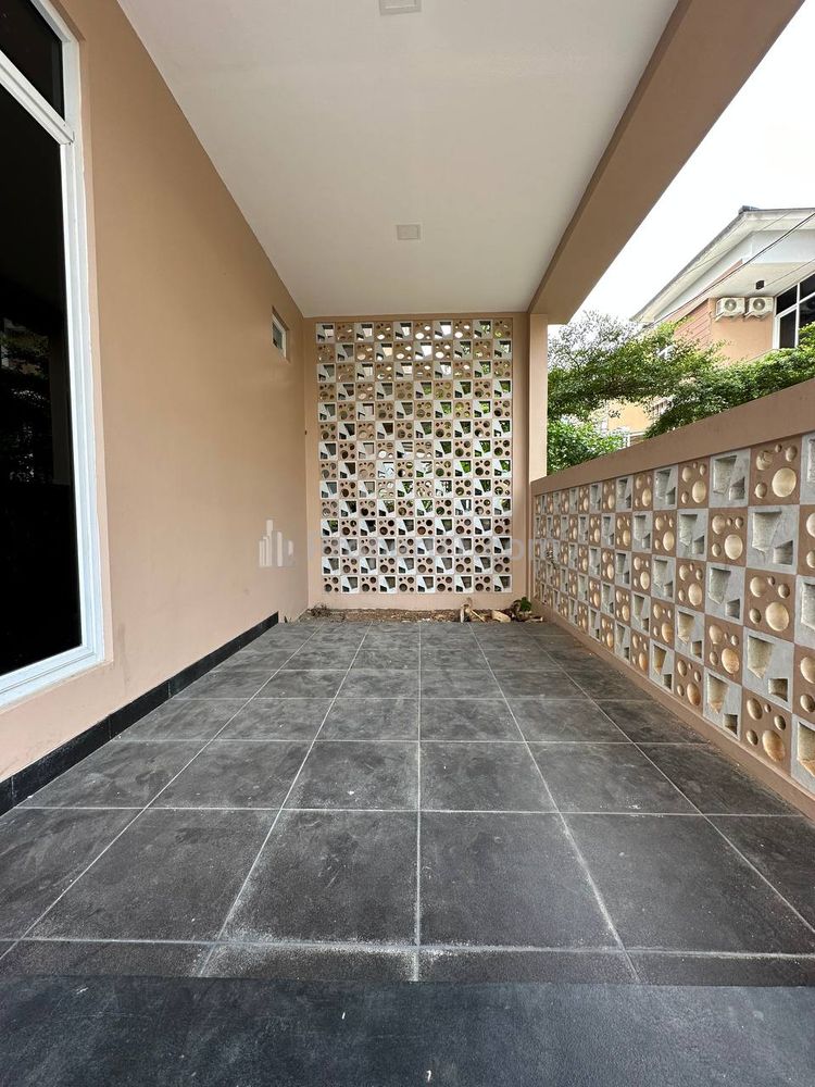 Dijual Rumah Baru Hook Rooftop Cluster Cibubur di Jakarta Timur