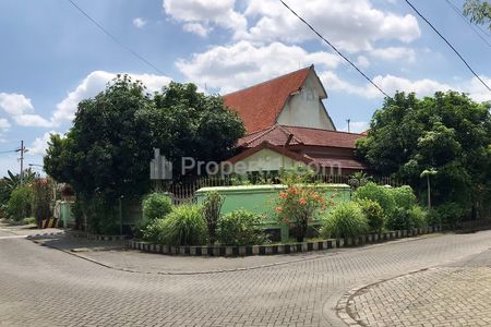 Jual Rumah Lama Bagus di Jalan Jemursari Selatan Surabaya