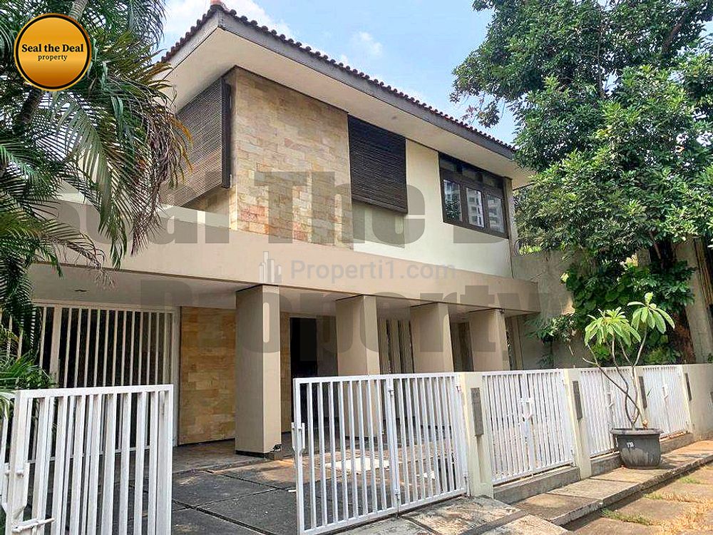 Disewakan Rumah di Area Jaya Mandala Kuningan Jakarta Selatan STD488