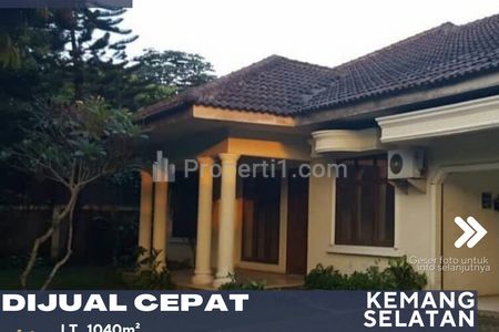 Dijual Rumah Bagus Taman Luas Ada Kolam Renang di Daerah Kemang Selatan Jakarta Selatan