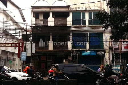 Jual Cepat Ruko 3,5 Lantai + Basement, Lokasi Strategis Jl. Raya Ir. H. Juanda Ciputat Tangsel, Akses Kampus UIN Jkt, MRT Lebak Bulus dan Pondok Indah