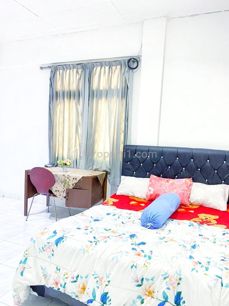 Sewa Kost Griya Asri, Kamar Luas Banget, Tempat Tidur Ukuran 180 X 200, Grogol, Jakarta Barat