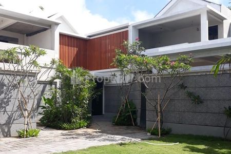 Dijual Villa Siap Huni Furnish dengan Pool 2 Lantai di Uluwatu Badung Bali Kav 61