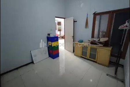 Dijual Rumah 650 Juta di Green Semanggi Surabaya Timur Siap Huni