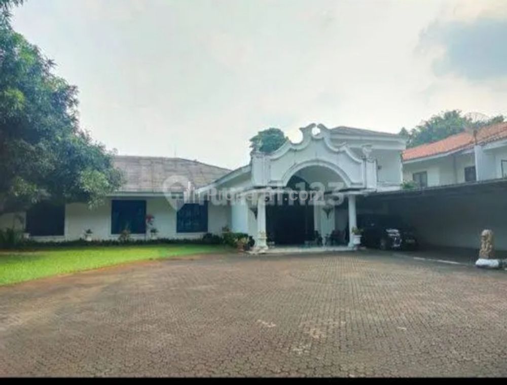 Jual Rumah Besar Luas di Kemang, Bebas Banjir, 70 Meter dari Raya Kemang, Dekat Antasari, Prapanca, Raya Buncit, Kec Mampang Prapatan, Jakarta Selatan