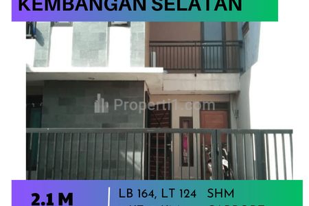 Jual Rumah di Kembangan Selatan Jakarta Barat Selatan - Cakep 2 Lantai Dekat ke Mal Puri Indah