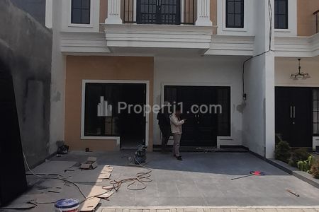 Jual Rumah Baru Cluster Kalibata, Hanya Tersisa Satu Unit, Murah, Strategis, Dekat Raya Mampang, Raya Pasar Minggu, Pancoran, Tebet, Jakarta Selatan