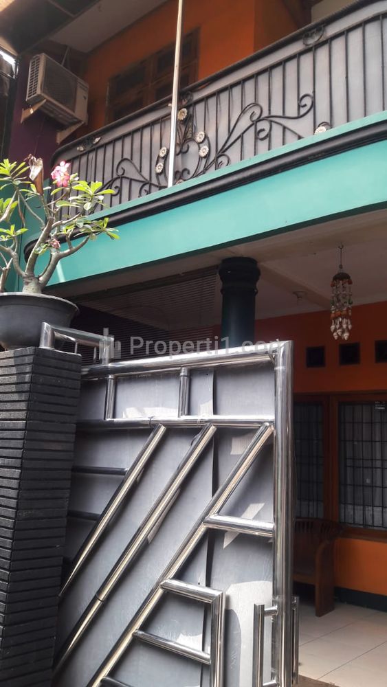 Tampak dari depan unit