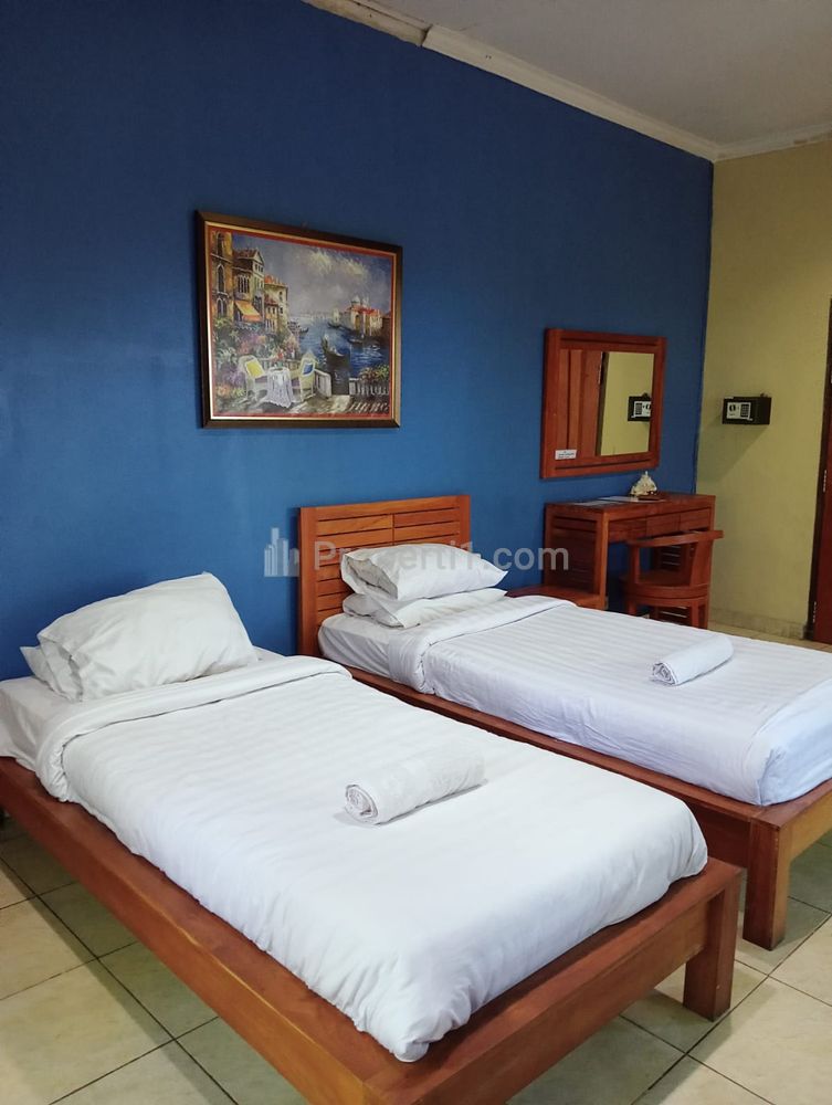 Dikontrakkan Ruko Resto 2 KT with Pool di Tulamben Kubu Karangasem Bali