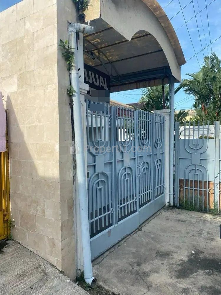 Jual Rumah Lama Sangat Bagus di Kawasan Manyar Kota Surabaya