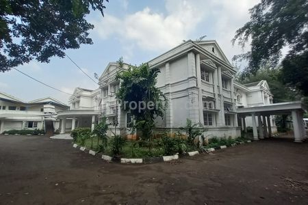 Jual Tempat Usaha di Kemang, 1 Hektar Bawah NJOP, Strategis, Lok: Kemang Timur Raya, Bagus untuk Komersil Area, Kec. Mampang Prapatan, Jakarta Selatan