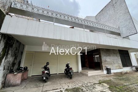 Dijual Rumah Lama di Dharmawangsa, Cipete Utara, Kebayoran Baru, Jakarta Selatan