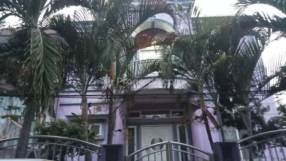 Jual Rumah Dua Lantai di Perum Jatinegara Baru Jakarta Timur