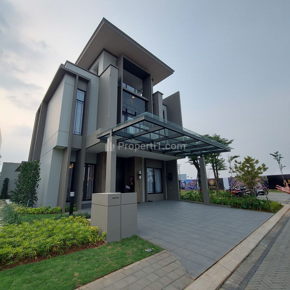 Dijual Rumah 3 Lantai Grand Pasadena Village di Boulevard Gading Serpong