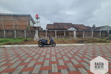 Dijual Tanah Kavling Strategis Dalam Cluster Perumahan Titibumi Jl. Godean Km 4 Sleman Yogyakarta