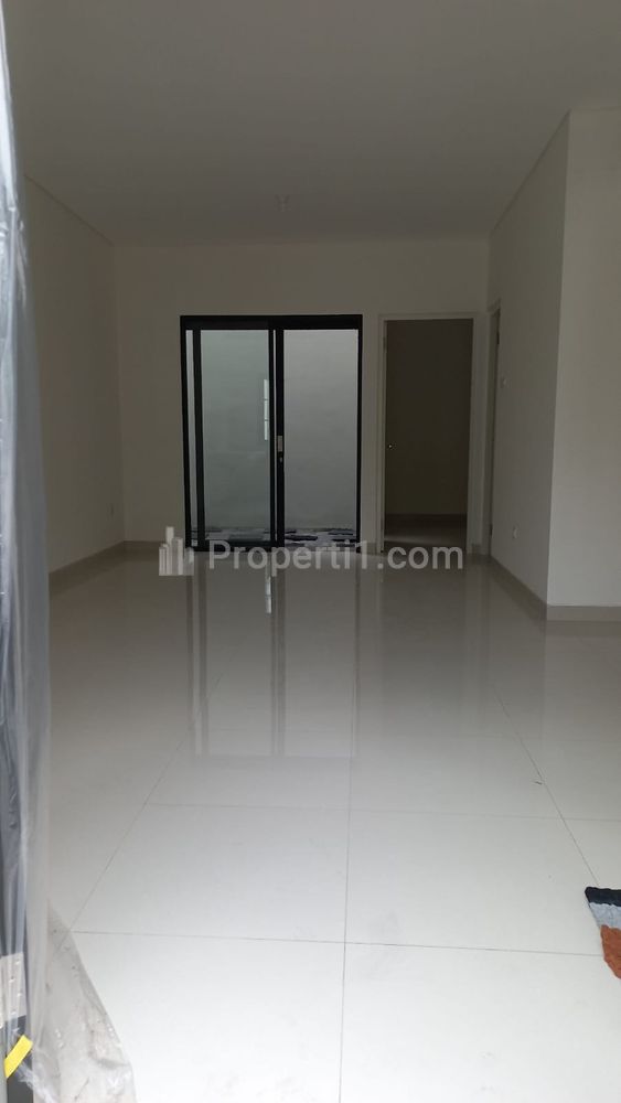 Dijual Rumah Baru di Jl. Rungkut Menanggal Selatan - NEW Minimalis Modern 2 Lantai - SHM - Ready 3 Unit Jejer - Dekat Akses TOL Waru Juanda