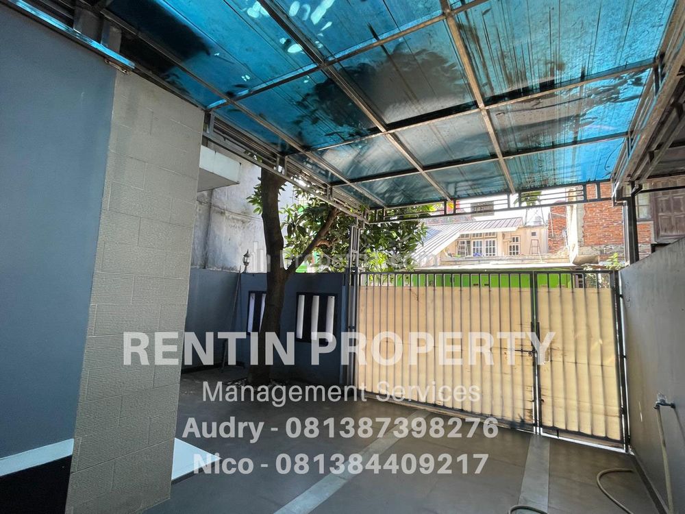 Dijual Rumah di Tanjung Barat Jakarta Selatan 3 Kamar Tidur Lokasi Strategis Hadap Timur