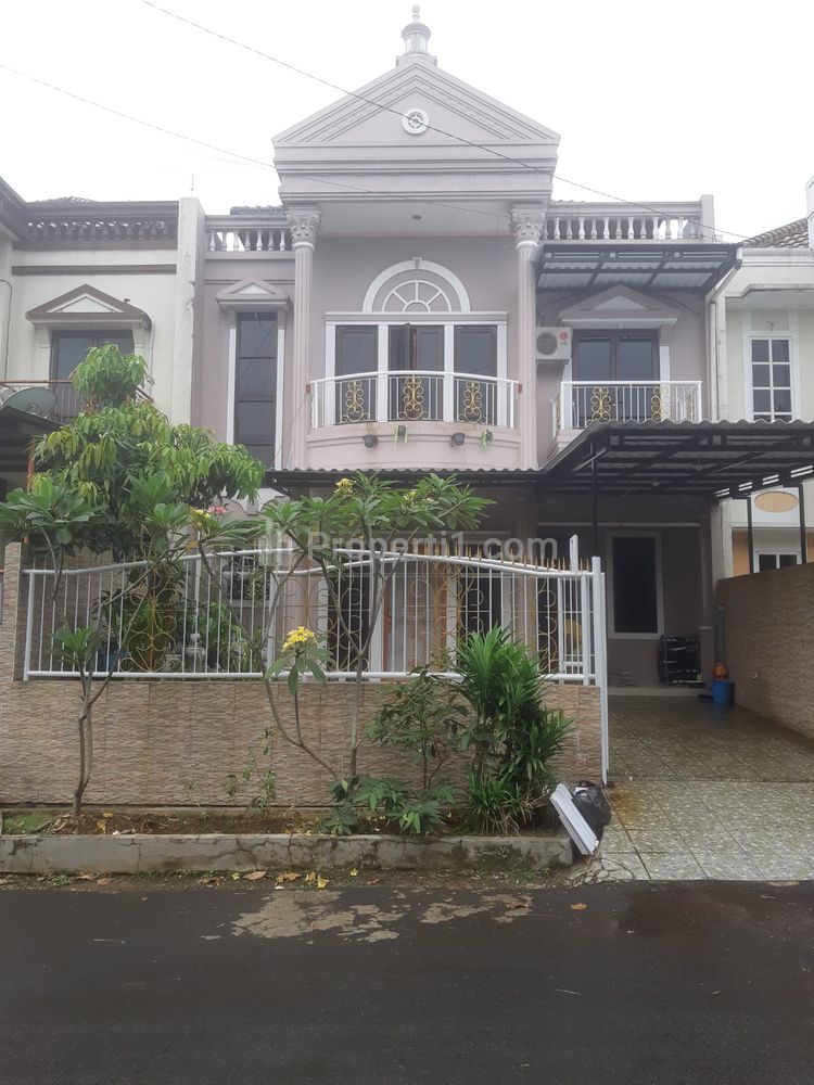 Dijual Rumah Cantik Eksklusif di Komplek Pakuan Kota Bogor
