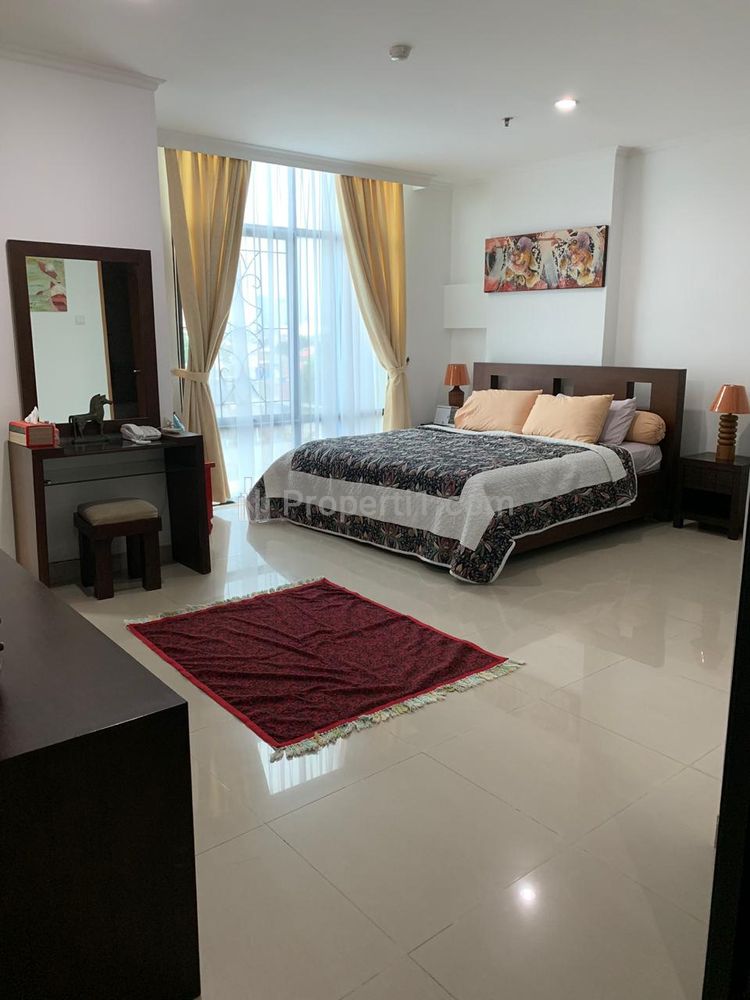 Jual Apartemen Hamptons Park Jakarta Selatan - 3+1 BR Full Furnished