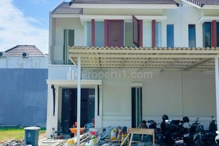 Rumah Dijual di Grand Harvest Belvoir Surabaya Barat Siap Huni