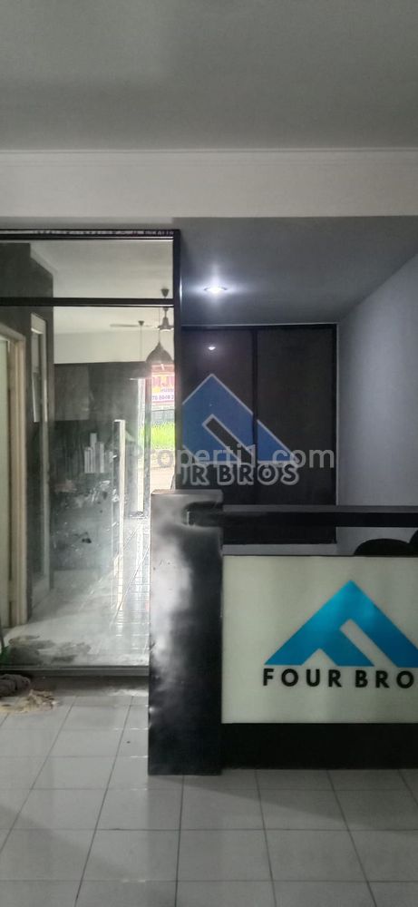 Jual Ruko 3 Lantai Lokasi Strategis di Gunung Putri, Bogor