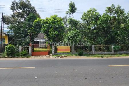 Jual Rumah Cocok untuk Usaha di Karang Tengah Sukabumi