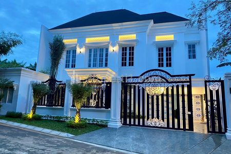 For Sale Luxurious Classic White House in South Jakarta