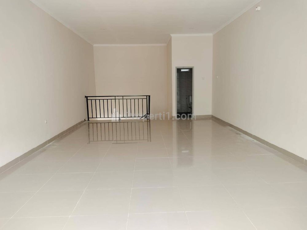 Dijual Kios 2 Lantai di Cibinong Bogor Kota untuk Usaha atau Investasi