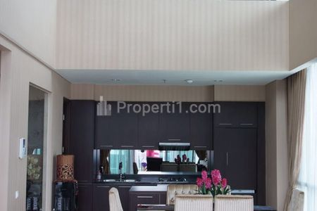 For Rent Apartemen / Junior Penthouse Private Lifts Kemang Village - 5+1 BR Full Furnished