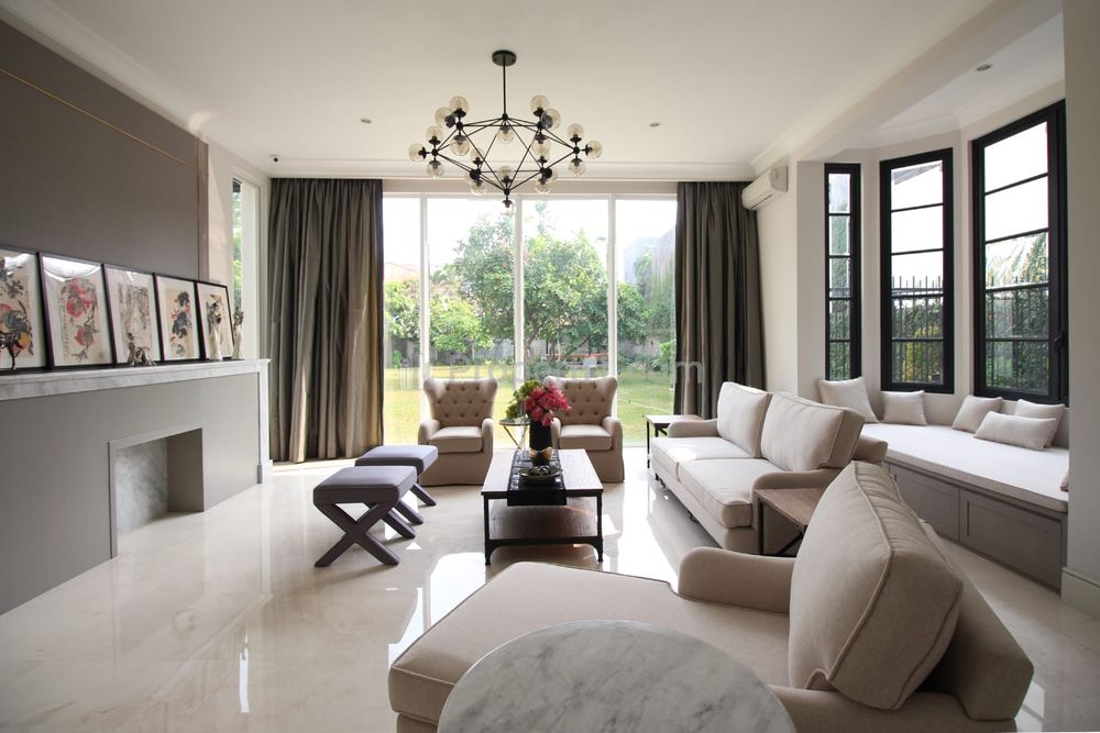 For Rent Immediately Beautiful House with Big Garden in South Jakarta