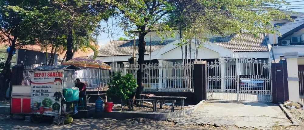 Rumah Usaha Disewakan di Khairil Anwar Surabaya Selatan Lokasi Strategis Cocok untuk Usaha