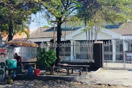 Rumah Usaha Disewakan di Khairil Anwar Surabaya Selatan Lokasi Strategis Cocok untuk Usaha