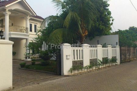 Jual Rumah Mewah di Griya Torina Bintaro Tangerang Selatan