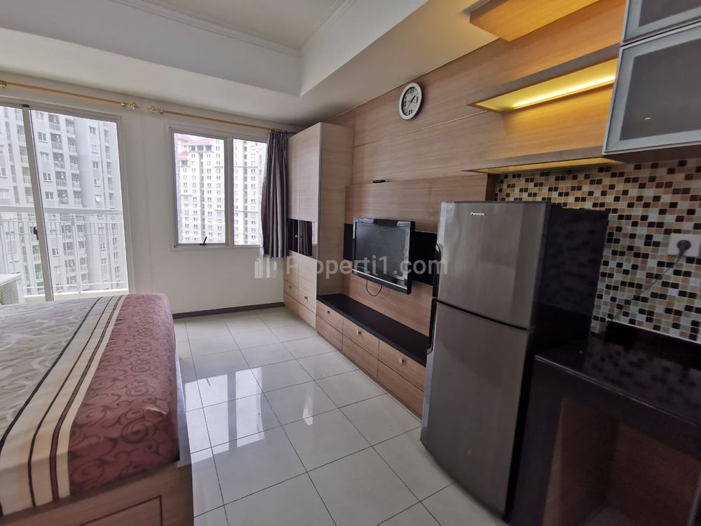 Sewa Apartemen Royal Mediterania Garden Residence Tanjung Duren Type Studio Furnished