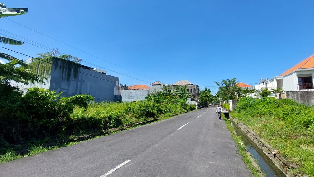 Dijual Tanah 1000m2 di Jl. Dewi Sri, Legian, Kuta, Dekat Sunset Road Seminyak, Badung, Bali