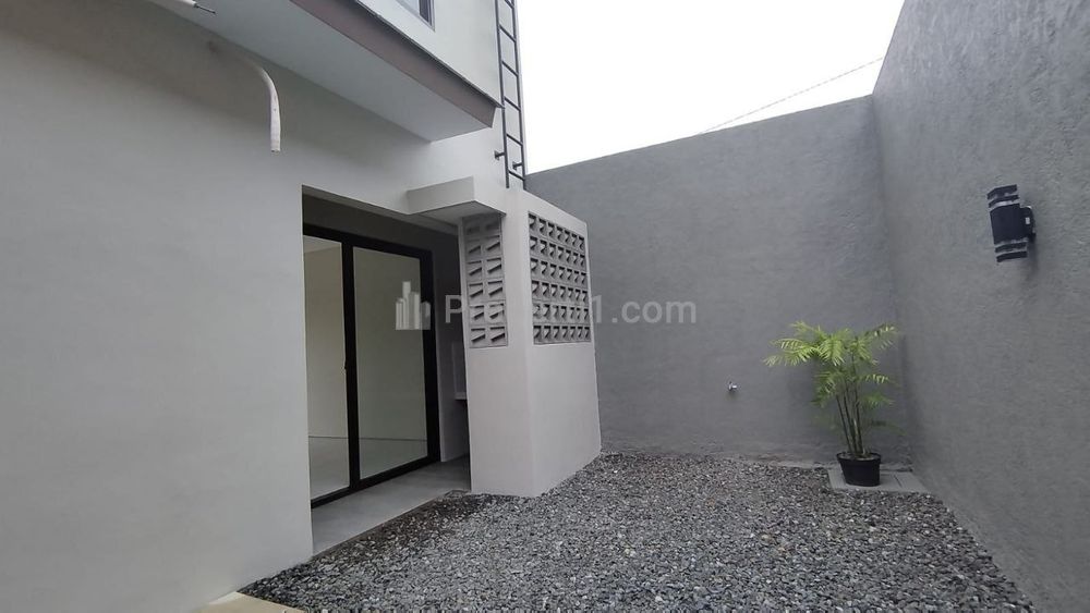 Dijual Rumah Nuansa Villa di Sukahati Cibinong Dekat Pemda, Pakansari, Tol Sentul, Stasiun Bojonggede, Al Azhar Syifa Budi