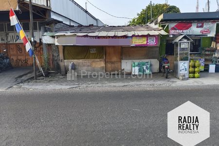 Dijual Tanah Kecil Super Strategis di Pinggir Jalan Raya Kotagede Yogyakarta