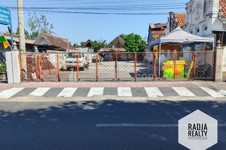 Dijual Tanah Strategis Pinggir Jalan Utama Njeron Beteng Kraton Yogyakarta