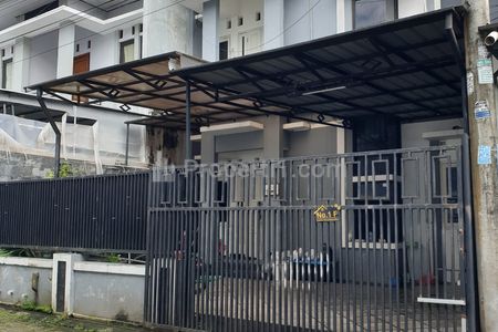 Dijual Rumah Minimalis 2 Lantai Dalam Perumahan Titibumi Jl. Godean Km 4 Sleman, Yogyakarta