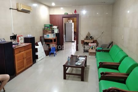 Dijual Rumah 2 Tingkat di Jln. Beo (Daerah Madong Lubis), Medan