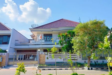 Rumah Dijual Satelit Town House Surabaya Barat Mewah Siap Huni